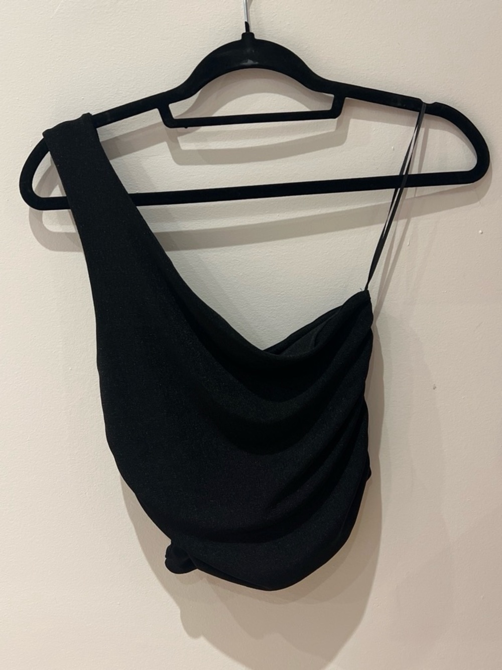Dynamite Black One-Shoulder Draped Crop Top